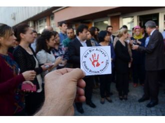 Halk Sağlığı Çalışanları Da Samsun’daki Doktor Cinayetini Protesto Etti