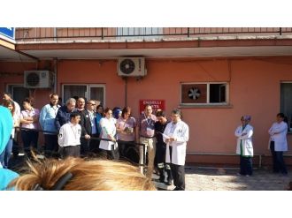 Sağlık Çalışanları Havran’da 15 Dakika İş Bırakma Eylemi Yaptı