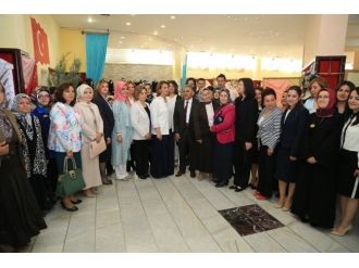 El İşi, Göz Nuru Eserlerin Sergisi