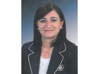 Doç. Dr. Ayfer Şahin’e Usus’ta Plaket