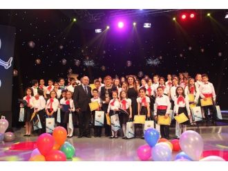 Thm Çocuk Korusu Âşık Reyhani Stüdyosunda Yılsonu Konseriyle Müzikseverlerle Buluştu