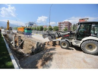 Denizli’nin Her Yerinde Alt Yapı Devam Ediyor