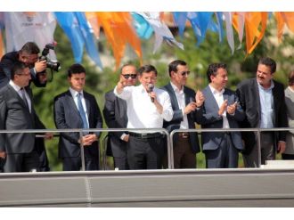 Başbakan Davutoğlu’dan Altındağlılara ’Metro’ Müjdesi