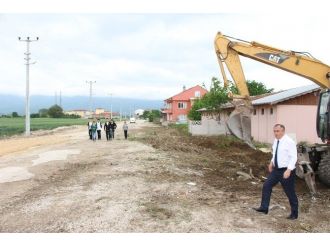 Başkan Yılmaz, Yol Çalışmalarını Yerinde İnceledi