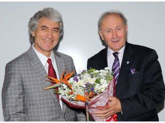 Hocaların, Hocası Arü’de Konferans Verdi