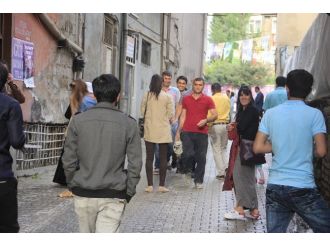 Hakkari 3 Ayrı Depremle Sarsıldı