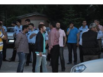 Tartıştığı Genç Kızın Yakınları Minibüs Şoförünü Darp Etti