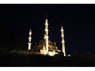 Selimiye Camii Berat Kandili’nde Doldu Taştı