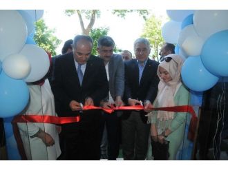 Ak Parti Ve Mhp Milletvekili Adayları Birlikte Kurdele Kesti