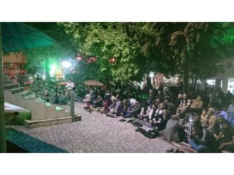 Kandilde Camiler Doldu Taştı