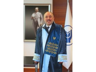 Yaşar Üniversitesinde Rektör Değişikliği