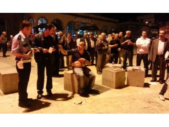 Eşler Arasındaki Kavga Kanlı Bitti: 2 Yaralı