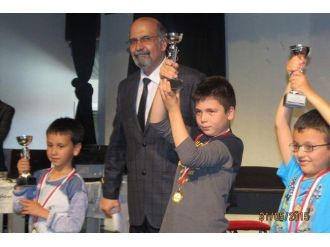 Genç Satranççılar Düzenlenen Turnuvada Umut Verdi