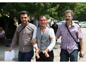 Listeye Göre Hastaneleri Soyan Prensipli Hırsız Doktorların Eşyalarını İşte Böyle Çaldı