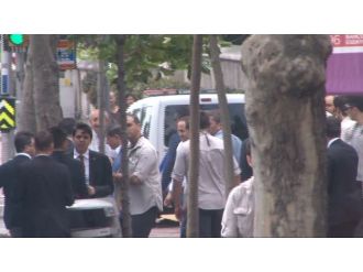 Başabakan Davutoğlu Erbakan’ın Kabrini Ziyaret Etti