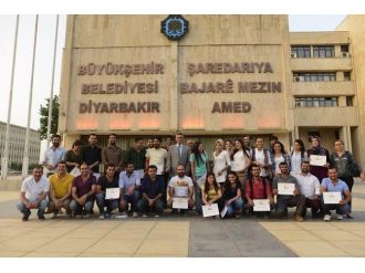 Eşbaşkan Anlı Amed Kitap Fuarı Komitesine Plaket Verdi