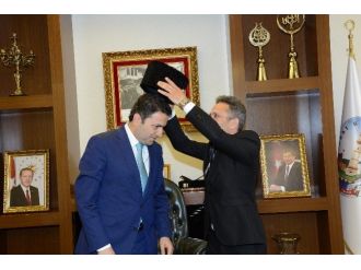 Başkan Eroğlu’na Fahri Çerkes Unvanı