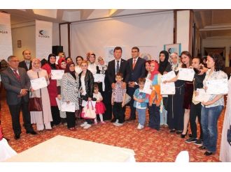 Girişimci Kadınlara Belgeleri Verildi