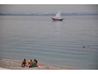 Antalya’da Ak Parti’den Denizden Tanıtım