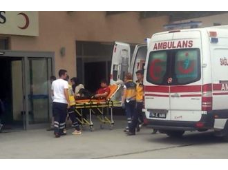 Elektrikli Bisikletten Düşen Genç Yaralandı