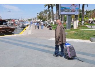 Ünlü Ufo Gözlemcisi Sokaklarda Yaşıyor