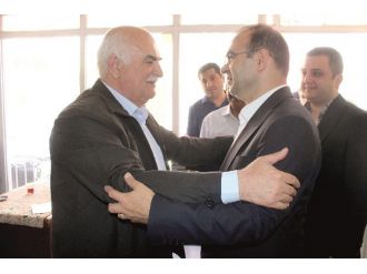 Özhan, Esnaf Ziyaretlerine Devam Ediyor