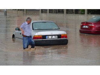 Aksaray’ı Sel Vurdu