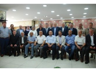 Muhtar Ve Vekil Aynı Gemide