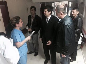 Prof. Dr. Yenidünya, Gece Vardiyasında Çalışanları Ziyaret Etti