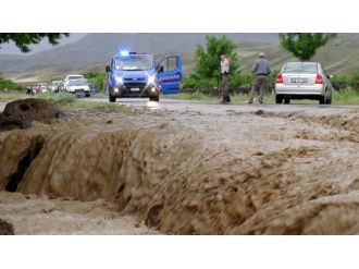 Aksaray’da Tarım Ve Hayvancılığı Sel Vurdu