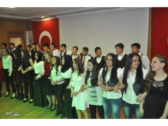 Yozgat Atatürk Anadolu Lisesinden Yıl Sonu Gösterisi Büyük Beğeni Topladı