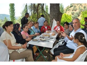 Başkan Gürşat Kale; Halkımızla İç İçeyiz
