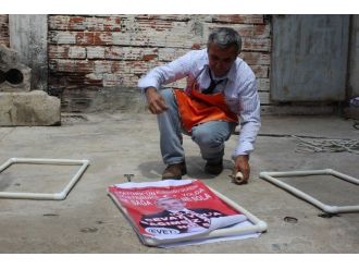 Ses Bombalı Ve Sloganlı Afiş