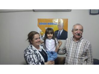 Miroğlu’nun Minik Hayranı Görenleri Şaşırttı