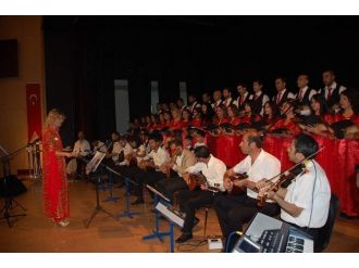 Şehr-i Yaman Medeniyetler Korusu 5 Dilde Konser Verdi