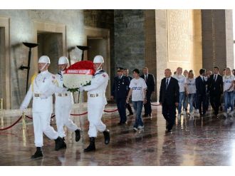 Şampiyonlar Ata’nın Huzuruna Çıktı