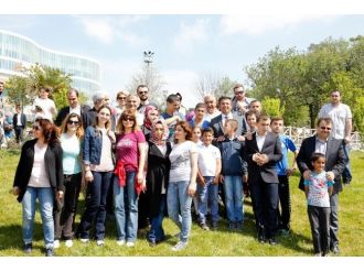 Engelli Küçükçekmeceliler Piknikte Gönüllerince Eğlendi