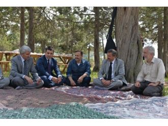 Vali Şerif Yılmaz Ve Başkan Musa Yılmaz Köseler Köyünde