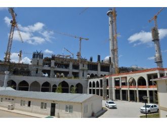 Çamlıca Camii Hızla Yükseliyor