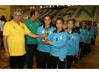 Okullararası Yıldızlar Hentbol Türkiye Finalleri Adana’da Tamamlandı