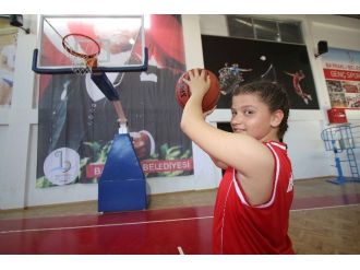 Bayraklı’da Yetenekli Sporcular Keşfediliyor