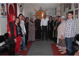 Ak Parti Kadın Kolları Myk Üyesi Çıldır’ı Ziyaret Etti
