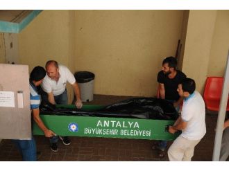 Antalya’da Öldürülen Suriyeli Kadının Cenazesi Morgdan Alındı
