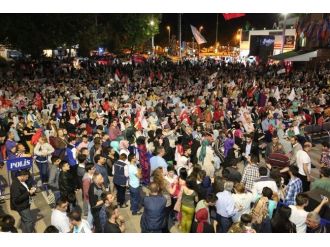 Sakarya Uğur Işılak İle Coştu