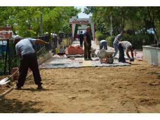 Körfez’de Parke Bordür Çalışmaları Hız Kazandı
