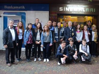 ‘Son Mektup’ Lise Öğrencilerini Duygulandırdı