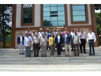 Yunusemre’de Bilgisayarsız Muhtar Kalmadı