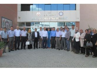 Özdağ, Sağlık Kurumlarını Ziyaret Etti