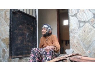 105 Yaşındaki Durdu Nine Uzun Yaşamanın Sırrını Açıkladı