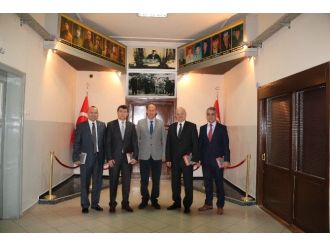 Vakıfbank’tan Demirci Kaymakamı Kantay’a Ziyaret